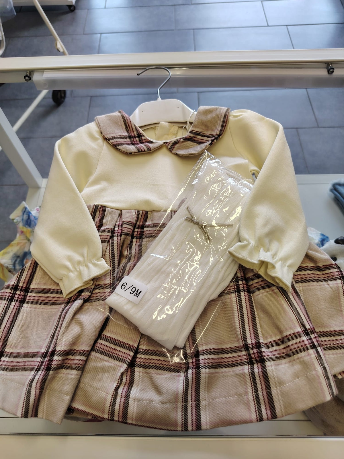 VESTITINO NEONATA CON COLLANT