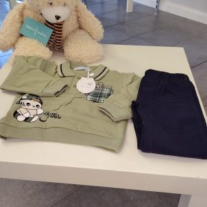 Completo maglia militare e pantaloni